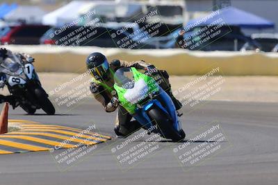 media/Oct-09-2022-SoCal Trackdays (Sun) [[95640aeeb6]]/Turn 2 (1110am)/